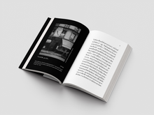 Load image into Gallery viewer, Pre-Order: Nadja นัดฌา
ร้านหนังสือและสิ่งของ เป็นร้านหนังสือภาษาอังกฤษหายาก และร้านกาแฟ หรือ บุ๊คคาเฟ่ ตั้งอยู่สุขุมวิท กรุงเทพ