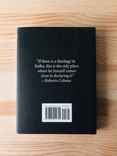 โหลดรูปภาพลงในเครื่องมือใช้ดูของ Gallery Aphorisms
ร้านหนังสือและสิ่งของ เป็นร้านหนังสือภาษาอังกฤษหายาก และร้านกาแฟ หรือ บุ๊คคาเฟ่ ตั้งอยู่สุขุมวิท กรุงเทพ