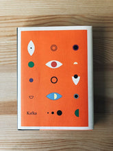 โหลดรูปภาพลงในเครื่องมือใช้ดูของ Gallery Aphorisms
ร้านหนังสือและสิ่งของ เป็นร้านหนังสือภาษาอังกฤษหายาก และร้านกาแฟ หรือ บุ๊คคาเฟ่ ตั้งอยู่สุขุมวิท กรุงเทพ