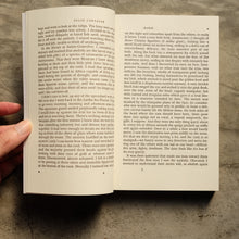 Load image into Gallery viewer, Blow-Up And Other Stories
 ร้านหนังสือและสิ่งของ เป็นร้านหนังสือภาษาอังกฤษหายาก และร้านกาแฟ หรือ บุ๊คคาเฟ่ ตั้งอยู่สุขุมวิท กรุงเทพ