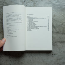 Load image into Gallery viewer, Power/Knowledge | Michel Foucault
 ร้านหนังสือและสิ่งของ เป็นร้านหนังสือภาษาอังกฤษหายาก และร้านกาแฟ หรือ บุ๊คคาเฟ่ ตั้งอยู่สุขุมวิท กรุงเทพ