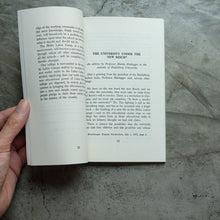 Load image into Gallery viewer, German Existentialism | Martin Heidegger
 ร้านหนังสือและสิ่งของ เป็นร้านหนังสือภาษาอังกฤษหายาก และร้านกาแฟ หรือ บุ๊คคาเฟ่ ตั้งอยู่สุขุมวิท กรุงเทพ