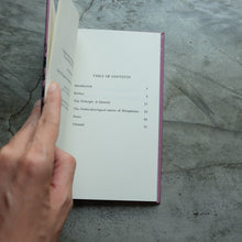 Load image into Gallery viewer, Essay in The Metaphysics | Martin Heidegger
 ร้านหนังสือและสิ่งของ เป็นร้านหนังสือภาษาอังกฤษหายาก และร้านกาแฟ หรือ บุ๊คคาเฟ่ ตั้งอยู่สุขุมวิท กรุงเทพ