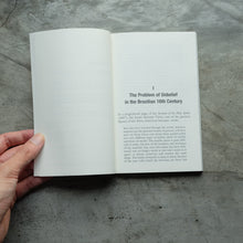 Load image into Gallery viewer, The Inconstancy of the Indian Soul | Viveiros de Castro
 ร้านหนังสือและสิ่งของ เป็นร้านหนังสือภาษาอังกฤษหายาก และร้านกาแฟ หรือ บุ๊คคาเฟ่ ตั้งอยู่สุขุมวิท กรุงเทพ