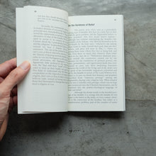 Load image into Gallery viewer, The Inconstancy of the Indian Soul | Viveiros de Castro
 ร้านหนังสือและสิ่งของ เป็นร้านหนังสือภาษาอังกฤษหายาก และร้านกาแฟ หรือ บุ๊คคาเฟ่ ตั้งอยู่สุขุมวิท กรุงเทพ