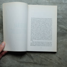 Load image into Gallery viewer, Jorge Luis Borges: The Last Interview: and Other Conversations | Jorge Luis Borges
ร้านหนังสือและสิ่งของ เป็นร้านหนังสือภาษาอังกฤษหายาก และร้านกาแฟ หรือ บุ๊คคาเฟ่ ตั้งอยู่สุขุมวิท กรุงเทพ