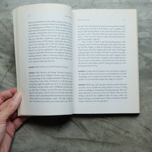 Load image into Gallery viewer, Jorge Luis Borges: The Last Interview: and Other Conversations | Jorge Luis Borges
ร้านหนังสือและสิ่งของ เป็นร้านหนังสือภาษาอังกฤษหายาก และร้านกาแฟ หรือ บุ๊คคาเฟ่ ตั้งอยู่สุขุมวิท กรุงเทพ