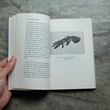 Load image into Gallery viewer, Nadja
ร้านหนังสือและสิ่งของ เป็นร้านหนังสือภาษาอังกฤษหายาก และร้านกาแฟ หรือ บุ๊คคาเฟ่ ตั้งอยู่สุขุมวิท กรุงเทพ