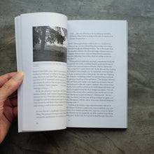 Load image into Gallery viewer, Gilles Deleuze: Critical Lives | Frida Beckmann
 ร้านหนังสือและสิ่งของ เป็นร้านหนังสือภาษาอังกฤษหายาก และร้านกาแฟ หรือ บุ๊คคาเฟ่ ตั้งอยู่สุขุมวิท กรุงเทพ