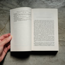 Load image into Gallery viewer, Journey to the End of the Night
 ร้านหนังสือและสิ่งของ เป็นร้านหนังสือภาษาอังกฤษหายาก และร้านกาแฟ หรือ บุ๊คคาเฟ่ ตั้งอยู่สุขุมวิท กรุงเทพ