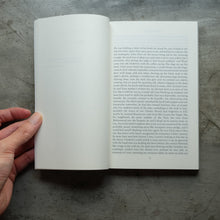 Load image into Gallery viewer, The Flanders Road | Claude Simon
ร้านหนังสือและสิ่งของ เป็นร้านหนังสือภาษาอังกฤษหายาก และร้านกาแฟ หรือ บุ๊คคาเฟ่ ตั้งอยู่สุขุมวิท กรุงเทพ