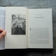 Load image into Gallery viewer, Sontag : Her Life and Work | Benjamin Moser
ร้านหนังสือและสิ่งของ เป็นร้านหนังสือภาษาอังกฤษหายาก และร้านกาแฟ หรือ บุ๊คคาเฟ่ ตั้งอยู่สุขุมวิท กรุงเทพ