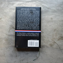 Load image into Gallery viewer, Collected Stories | Raymond Carver
 ร้านหนังสือและสิ่งของ เป็นร้านหนังสือภาษาอังกฤษหายาก และร้านกาแฟ หรือ บุ๊คคาเฟ่ ตั้งอยู่สุขุมวิท กรุงเทพ