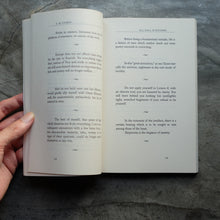 โหลดรูปภาพลงในเครื่องมือใช้ดูของ Gallery All Gall Is Divided | E.M. Cioran
ร้านหนังสือและสิ่งของ เป็นร้านหนังสือภาษาอังกฤษหายาก และร้านกาแฟ หรือ บุ๊คคาเฟ่ ตั้งอยู่สุขุมวิท กรุงเทพ