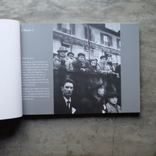 โหลดรูปภาพลงในเครื่องมือใช้ดูของ Gallery Staring Back | Chris Marker
ร้านหนังสือและสิ่งของ เป็นร้านหนังสือภาษาอังกฤษหายาก และร้านกาแฟ หรือ บุ๊คคาเฟ่ ตั้งอยู่สุขุมวิท กรุงเทพ