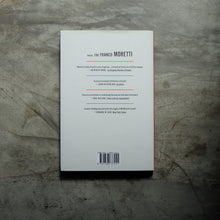 Load image into Gallery viewer, Far Country
ร้านหนังสือและสิ่งของ เป็นร้านหนังสือภาษาอังกฤษหายาก และร้านกาแฟ หรือ บุ๊คคาเฟ่ ตั้งอยู่สุขุมวิท กรุงเทพ