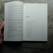 โหลดรูปภาพลงในเครื่องมือใช้ดูของ Gallery Into Disaster | Maurice Blanchot
ร้านหนังสือและสิ่งของ เป็นร้านหนังสือภาษาอังกฤษหายาก และร้านกาแฟ หรือ บุ๊คคาเฟ่ ตั้งอยู่สุขุมวิท กรุงเทพ