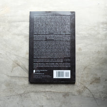 โหลดรูปภาพลงในเครื่องมือใช้ดูของ Gallery Desperate Clarity | Maurice Blanchot
ร้านหนังสือและสิ่งของ เป็นร้านหนังสือภาษาอังกฤษหายาก และร้านกาแฟ หรือ บุ๊คคาเฟ่ ตั้งอยู่สุขุมวิท กรุงเทพ