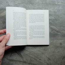 โหลดรูปภาพลงในเครื่องมือใช้ดูของ Gallery Star | Yukio Mishima
ร้านหนังสือและสิ่งของ เป็นร้านหนังสือภาษาอังกฤษหายาก และร้านกาแฟ หรือ บุ๊คคาเฟ่ ตั้งอยู่สุขุมวิท กรุงเทพ