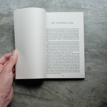 Load image into Gallery viewer, Fires | Raymond Carver
 ร้านหนังสือและสิ่งของ เป็นร้านหนังสือภาษาอังกฤษหายาก และร้านกาแฟ หรือ บุ๊คคาเฟ่ ตั้งอยู่สุขุมวิท กรุงเทพ