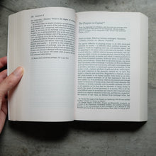 โหลดรูปภาพลงในเครื่องมือใช้ดูของ Gallery Grundrisse : Foundations of the Critique of Political Economy | Karl Marx
ร้านหนังสือและสิ่งของ เป็นร้านหนังสือภาษาอังกฤษหายาก และร้านกาแฟ หรือ บุ๊คคาเฟ่ ตั้งอยู่สุขุมวิท กรุงเทพ