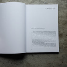 โหลดรูปภาพลงในเครื่องมือใช้ดูของ Gallery Essays on Adolf Loos
ร้านหนังสือและสิ่งของ เป็นร้านหนังสือภาษาอังกฤษหายาก และร้านกาแฟ หรือ บุ๊คคาเฟ่ ตั้งอยู่สุขุมวิท กรุงเทพ