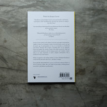 โหลดรูปภาพลงในเครื่องมือใช้ดูของ Gallery Lacan
 ร้านหนังสือและสิ่งของ เป็นร้านหนังสือภาษาอังกฤษหายาก และร้านกาแฟ หรือ บุ๊คคาเฟ่ ตั้งอยู่สุขุมวิท กรุงเทพ