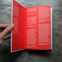 Load image into Gallery viewer, Comrade
ร้านหนังสือและสิ่งของ เป็นร้านหนังสือภาษาอังกฤษหายาก และร้านกาแฟ หรือ บุ๊คคาเฟ่ ตั้งอยู่สุขุมวิท กรุงเทพ