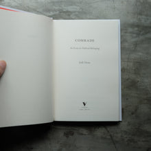 Load image into Gallery viewer, Comrade
ร้านหนังสือและสิ่งของ เป็นร้านหนังสือภาษาอังกฤษหายาก และร้านกาแฟ หรือ บุ๊คคาเฟ่ ตั้งอยู่สุขุมวิท กรุงเทพ