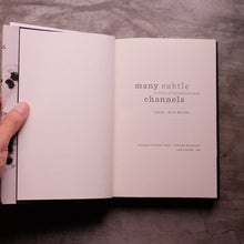 โหลดรูปภาพลงในเครื่องมือใช้ดูของ Gallery Many Subtle Channels : In Praise of Potential Literature
 ร้านหนังสือและสิ่งของ เป็นร้านหนังสือภาษาอังกฤษหายาก และร้านกาแฟ หรือ บุ๊คคาเฟ่ ตั้งอยู่สุขุมวิท กรุงเทพ