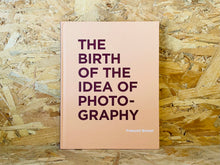 โหลดรูปภาพลงในเครื่องมือใช้ดูของ Gallery The Birth of the Idea of Photography
 ร้านหนังสือและสิ่งของ เป็นร้านหนังสือภาษาอังกฤษหายาก และร้านกาแฟ หรือ บุ๊คคาเฟ่ ตั้งอยู่สุขุมวิท กรุงเทพ