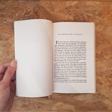 โหลดรูปภาพลงในเครื่องมือใช้ดูของ Gallery Resistance, Rebellion, and Death : Essays
ร้านหนังสือและสิ่งของ เป็นร้านหนังสือภาษาอังกฤษหายาก และร้านกาแฟ หรือ บุ๊คคาเฟ่ ตั้งอยู่สุขุมวิท กรุงเทพ