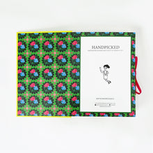 Load image into Gallery viewer, Handpicked 2: 5 Fascinating Places and Events in Mexico City
 ร้านหนังสือและสิ่งของ เป็นร้านหนังสือภาษาอังกฤษหายาก และร้านกาแฟ หรือ บุ๊คคาเฟ่ ตั้งอยู่สุขุมวิท กรุงเทพ