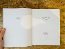 โหลดรูปภาพลงในเครื่องมือใช้ดูของ Gallery The "Public" Life of Photographs
 ร้านหนังสือและสิ่งของ เป็นร้านหนังสือภาษาอังกฤษหายาก และร้านกาแฟ หรือ บุ๊คคาเฟ่ ตั้งอยู่สุขุมวิท กรุงเทพ