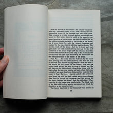 Load image into Gallery viewer, Jealousy & In the Labyrinth | Alain Robbe-Grillet
 ร้านหนังสือและสิ่งของ เป็นร้านหนังสือภาษาอังกฤษหายาก และร้านกาแฟ หรือ บุ๊คคาเฟ่ ตั้งอยู่สุขุมวิท กรุงเทพ