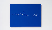 Load image into Gallery viewer, ON THE TABLE 安西水丸
 ร้านหนังสือและสิ่งของ เป็นร้านหนังสือภาษาอังกฤษหายาก และร้านกาแฟ หรือ บุ๊คคาเฟ่ ตั้งอยู่สุขุมวิท กรุงเทพ