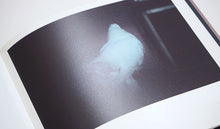 โหลดรูปภาพลงในเครื่องมือใช้ดูของ Gallery Other Mementos 幸本紗奈
 ร้านหนังสือและสิ่งของ เป็นร้านหนังสือภาษาอังกฤษหายาก และร้านกาแฟ หรือ บุ๊คคาเฟ่ ตั้งอยู่สุขุมวิท กรุงเทพ