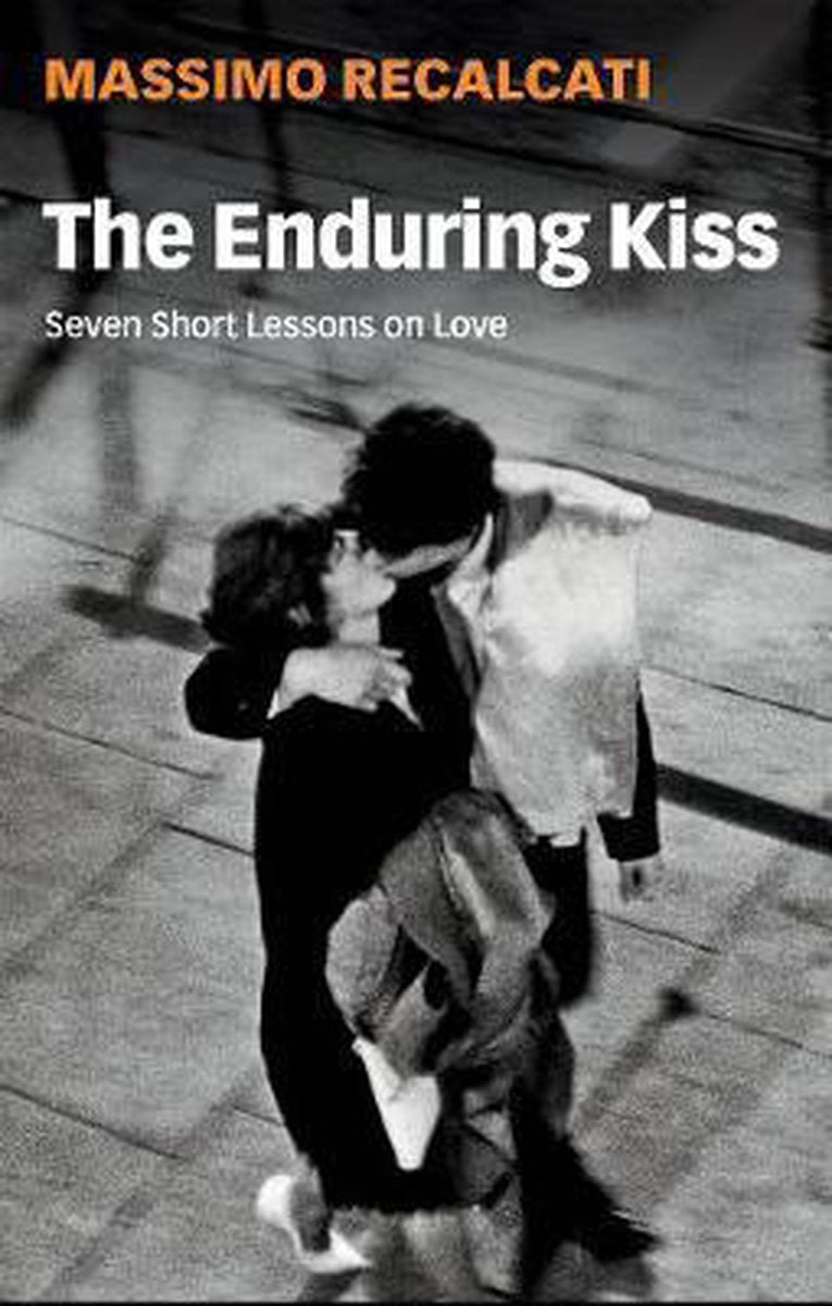 The Enduring Kiss : Seven Short Lessons on Love ร้านหนังสือและสิ่งของ เป็นร้านหนังสือภาษาอังกฤษหายาก และร้านกาแฟ หรือ บุ๊คคาเฟ่ ตั้งอยู่สุขุมวิท กรุงเทพ