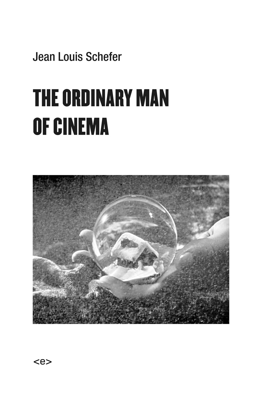The Ordinary Man of Cinema ร้านหนังสือและสิ่งของ เป็นร้านหนังสือภาษาอังกฤษหายาก และร้านกาแฟ หรือ บุ๊คคาเฟ่ ตั้งอยู่สุขุมวิท กรุงเทพ