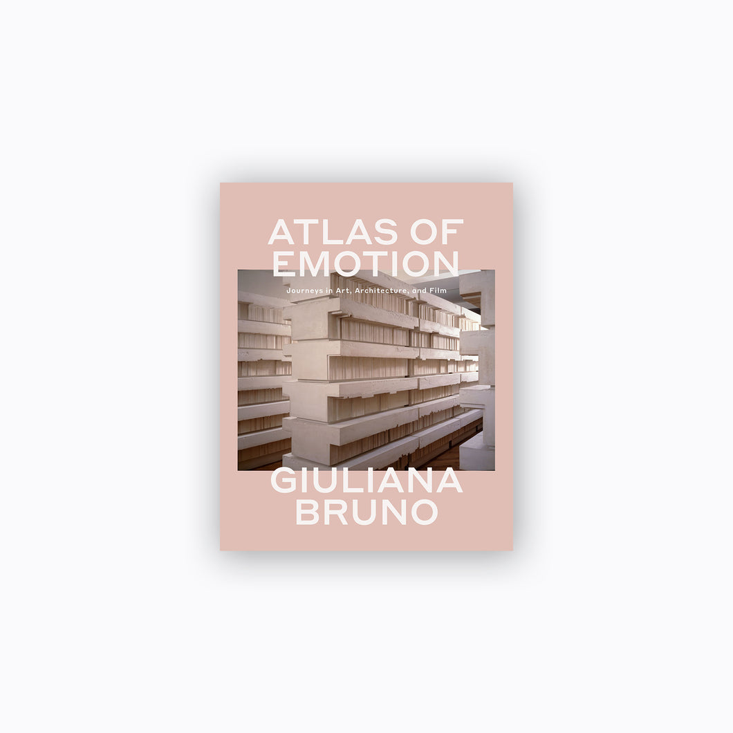 Atlas of Emotion ร้านหนังสือและสิ่งของ เป็นร้านหนังสือภาษาอังกฤษหายาก และร้านกาแฟ หรือ บุ๊คคาเฟ่ ตั้งอยู่สุขุมวิท กรุงเทพ
