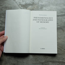 Load image into Gallery viewer, Phenomenology and Pathography of Memory | Pio Collonnelo
 ร้านหนังสือและสิ่งของ เป็นร้านหนังสือภาษาอังกฤษหายาก และร้านกาแฟ หรือ บุ๊คคาเฟ่ ตั้งอยู่สุขุมวิท กรุงเทพ
