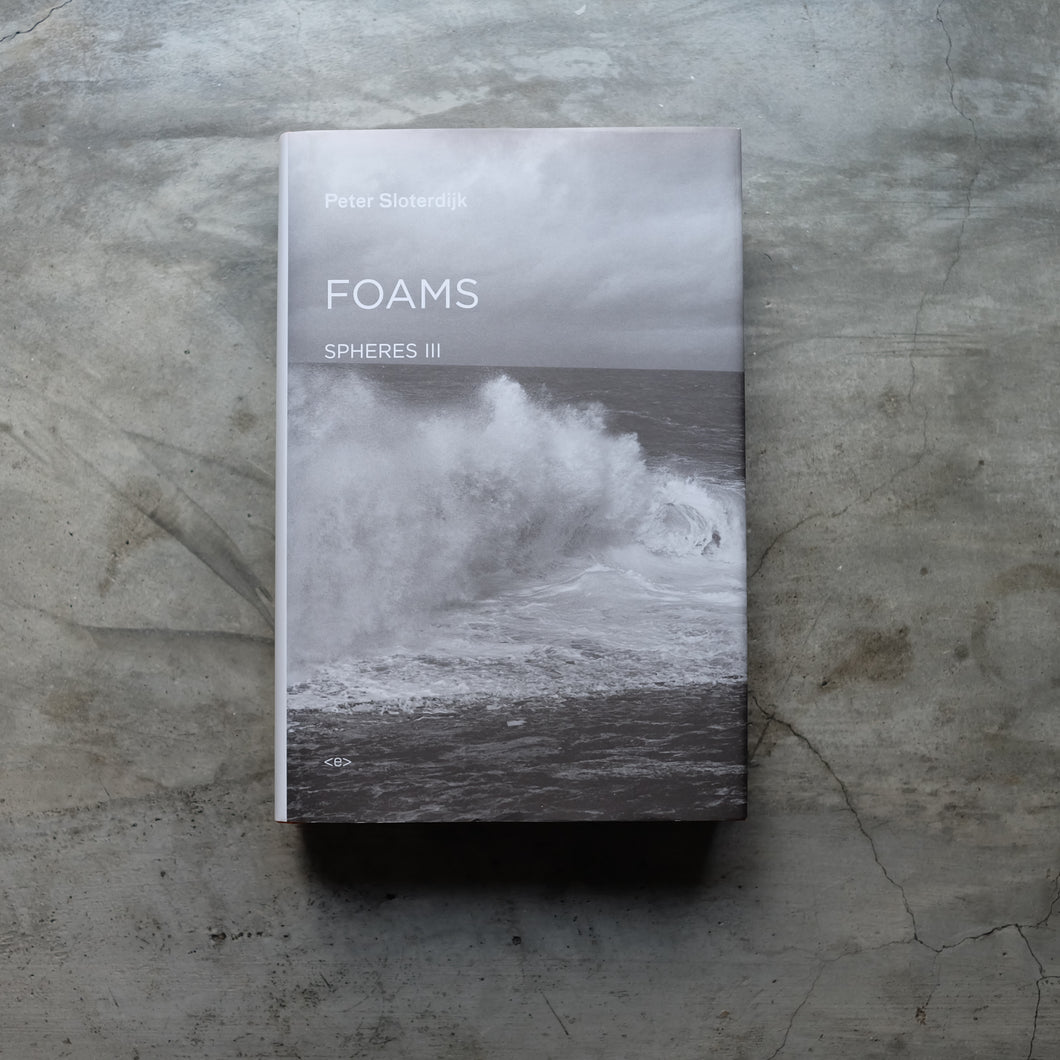 Foams | Peter Sloterdijk ร้านหนังสือและสิ่งของ เป็นร้านหนังสือภาษาอังกฤษหายาก และร้านกาแฟ หรือ บุ๊คคาเฟ่ ตั้งอยู่สุขุมวิท กรุงเทพ